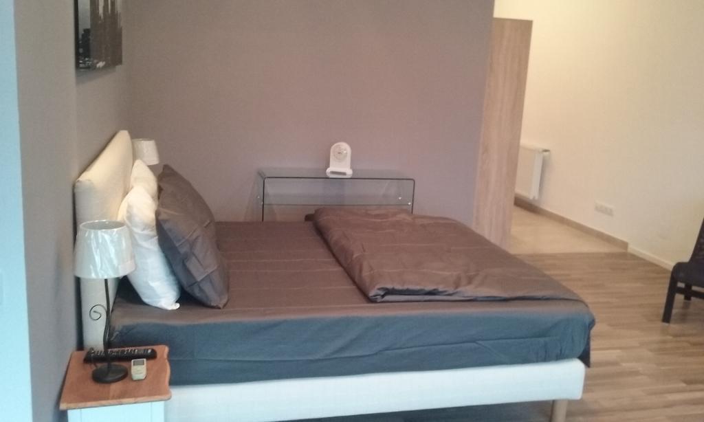 Heights Accommodation Unirii Free Parking Zone Bukarest Rum bild