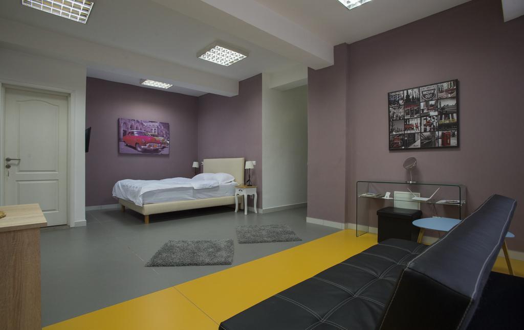 Heights Accommodation Unirii Free Parking Zone Bukarest Exteriör bild